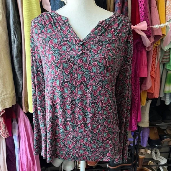 Croft and Barrow Floral V-Neck Top size large - Picture 2 of 5